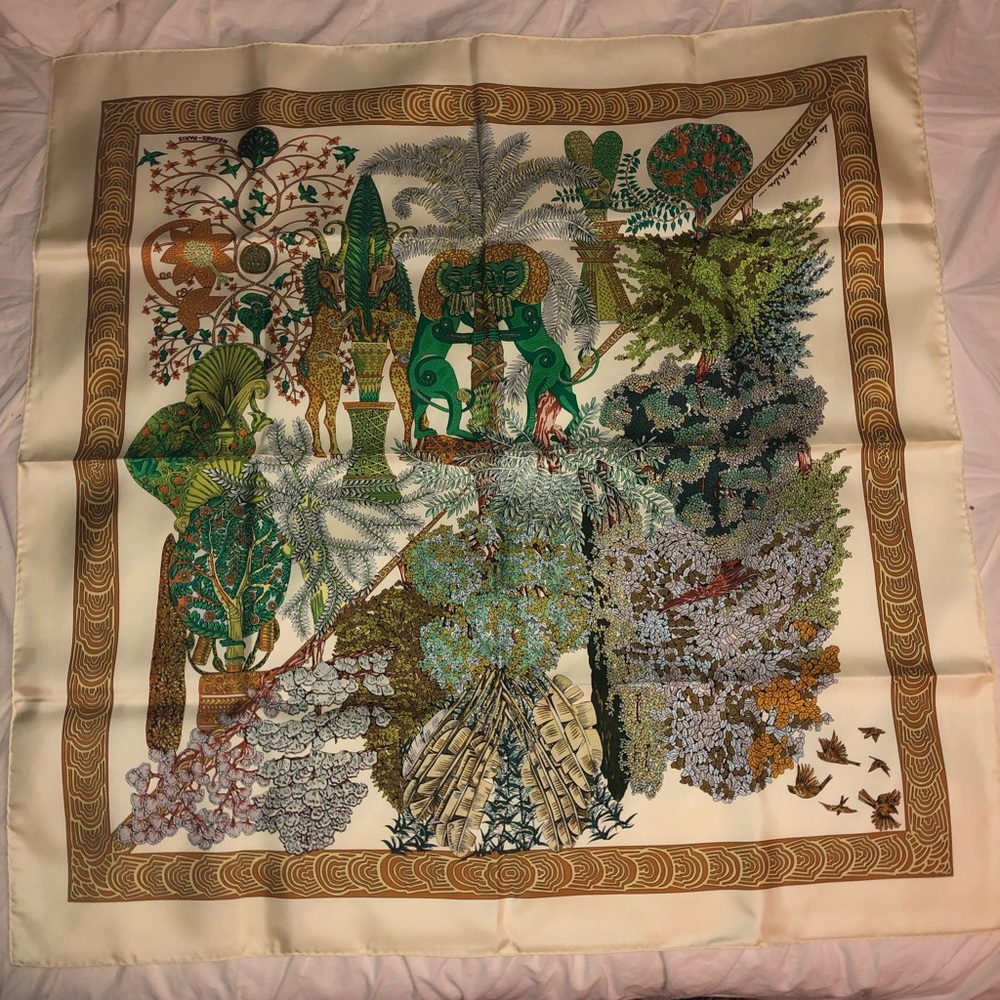 Authentic Hermès Les Légendes De l’Arbre Scarf